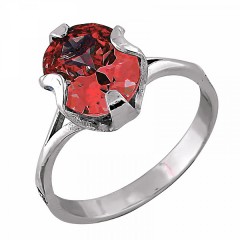 Серебряное кольцо с красным фианитом