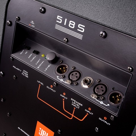 JBL EON 518S